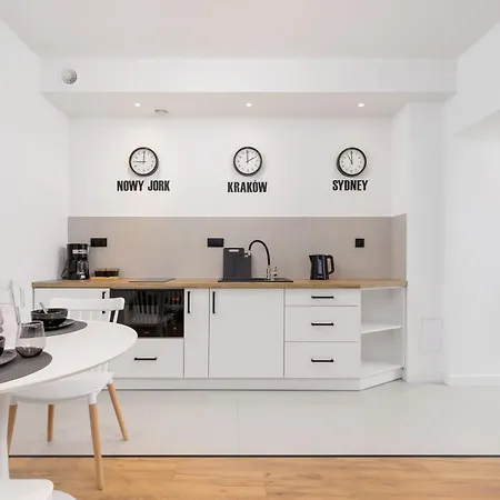Cracow Starowislna By Renters شقة